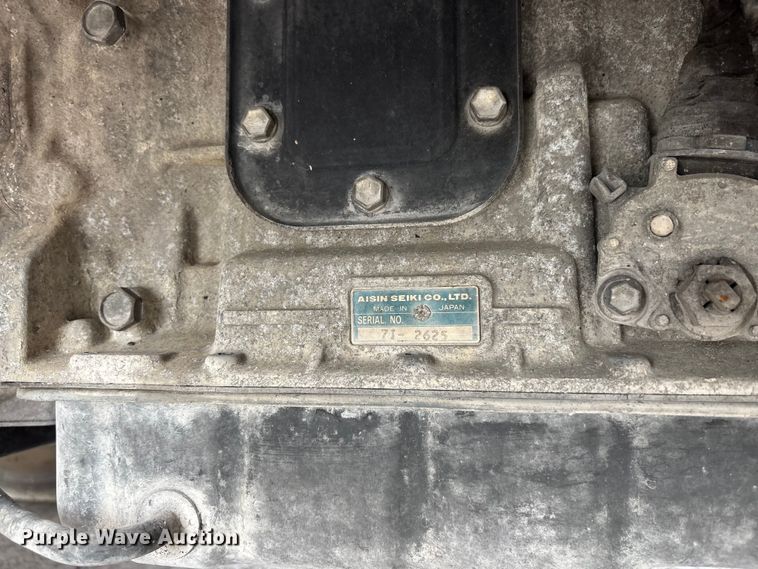 image for item YA3273 2018 Isuzu NPR utility / service truck