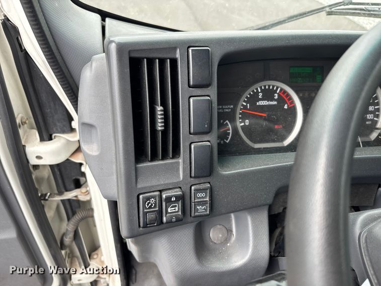 image for item YA3273 2018 Isuzu NPR utility / service truck