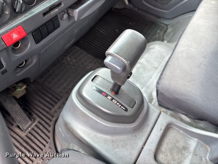 image for item YA3273 2018 Isuzu NPR utility / service truck