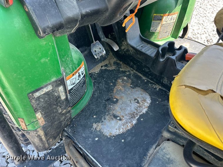 image for item YA3283 2016 John Deere 855 DSL XUV utility vehicle