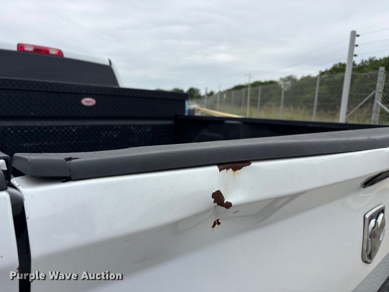image for item YA3302 2020 RAM 1500 pickup truck