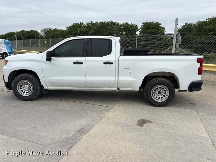 image for item YA3303 2021 Chevrolet Silverado 1500 Ext. Cab pickup truck