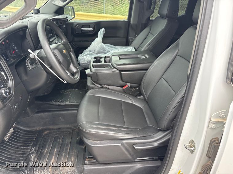 image for item YA3303 2021 Chevrolet Silverado 1500 Ext. Cab pickup truck