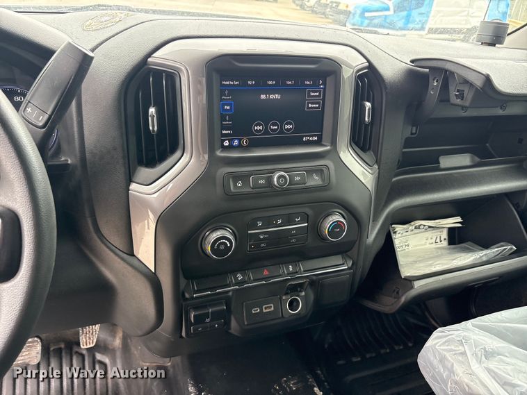 image for item YA3303 2021 Chevrolet Silverado 1500 Ext. Cab pickup truck