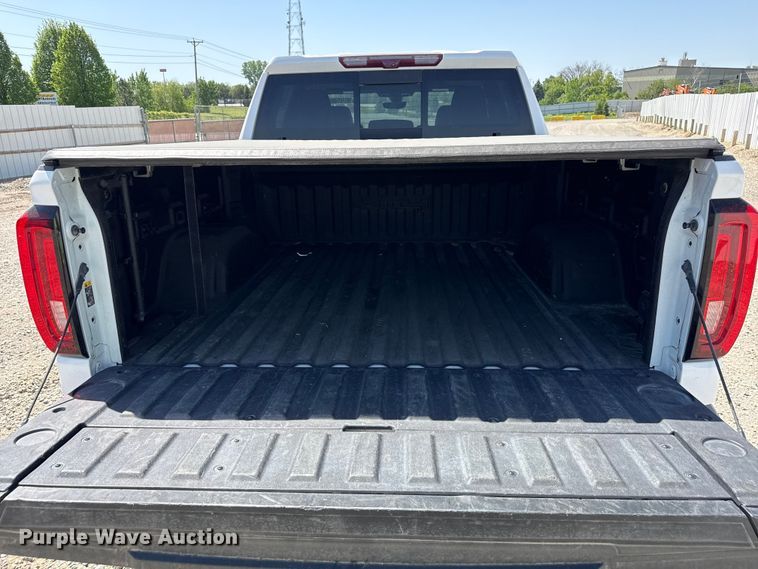 image for item YA3358 2021 GMC Sierra 1500 AT4 Crew Cab pickup truck