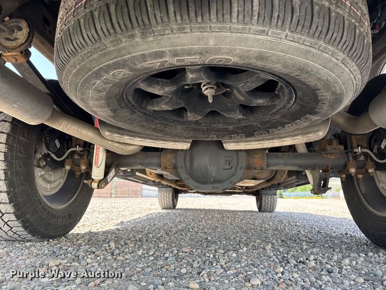 image for item YA3358 2021 GMC Sierra 1500 AT4 Crew Cab pickup truck