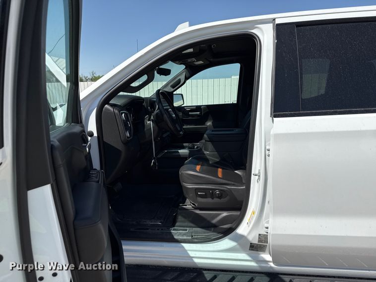image for item YA3358 2021 GMC Sierra 1500 AT4 Crew Cab pickup truck