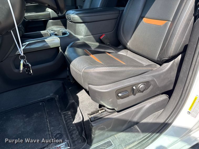 image for item YA3358 2021 GMC Sierra 1500 AT4 Crew Cab pickup truck