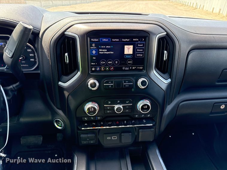 image for item YA3358 2021 GMC Sierra 1500 AT4 Crew Cab pickup truck