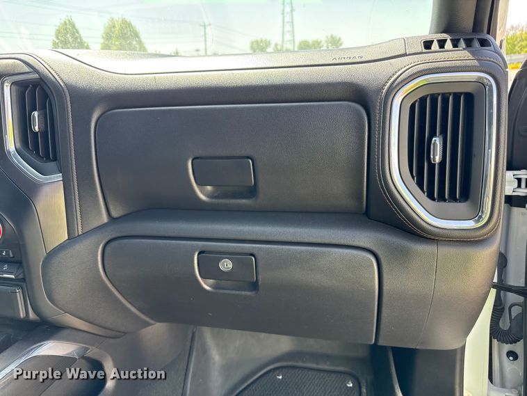 image for item YA3358 2021 GMC Sierra 1500 AT4 Crew Cab pickup truck