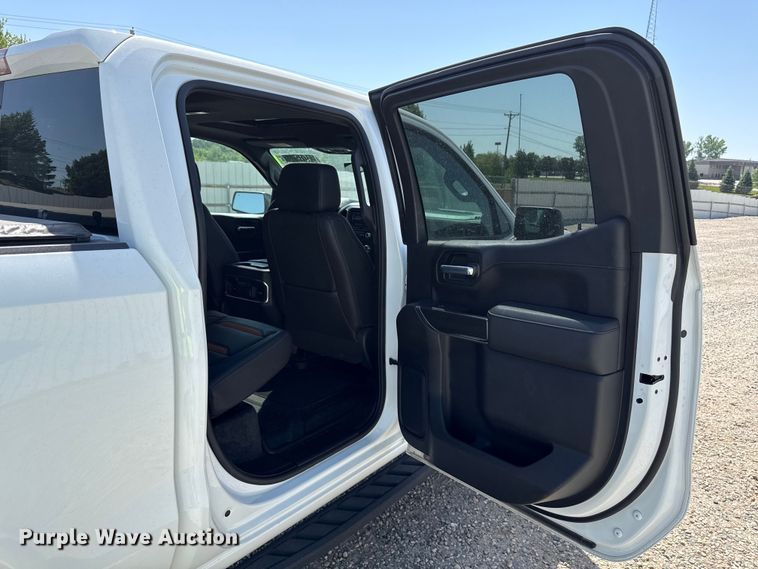 image for item YA3358 2021 GMC Sierra 1500 AT4 Crew Cab pickup truck
