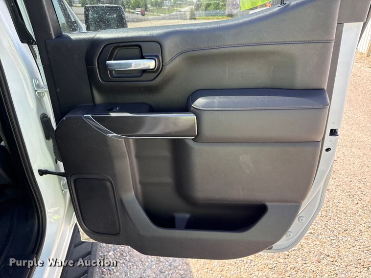 image for item YA3358 2021 GMC Sierra 1500 AT4 Crew Cab pickup truck