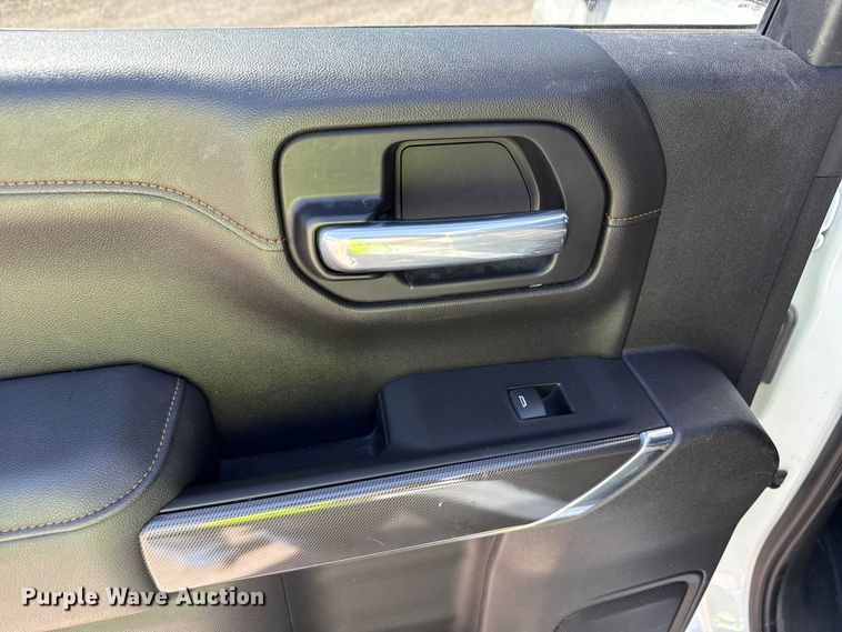 image for item YA3358 2021 GMC Sierra 1500 AT4 Crew Cab pickup truck