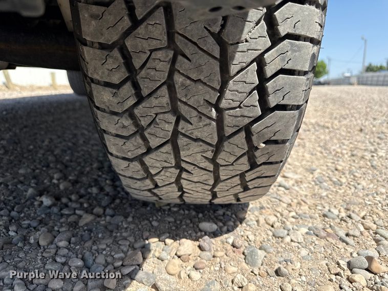 image for item YA3358 2021 GMC Sierra 1500 AT4 Crew Cab pickup truck