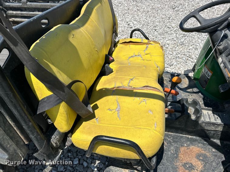 image for item YA3630 2016 John Deere Gator 855D XUV utility vehicle