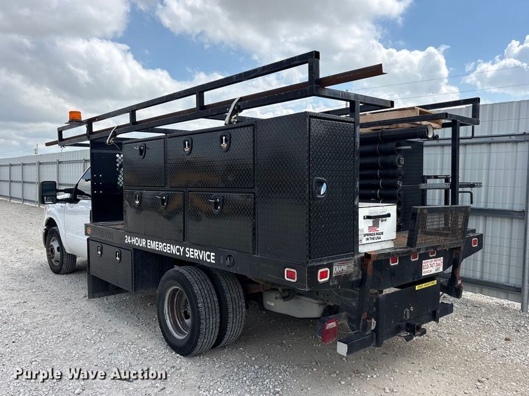 image for item YA3657 2016 Ford F350 Super Duty utility bed pickup truck