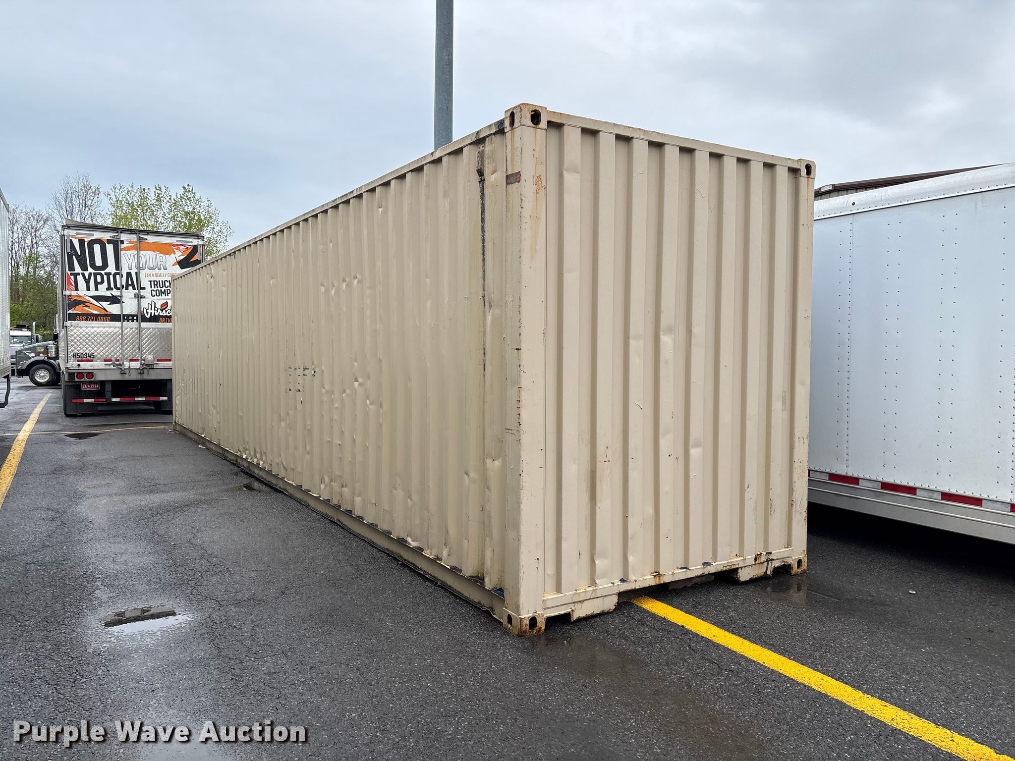 Cyuる丸ドンページ CMA CGM shipping container in Binghamton, NY | Item EM0119 for