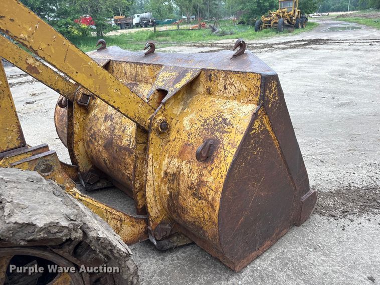 image for item DO5221 Allis Chalmers HD7G-24332 track loader