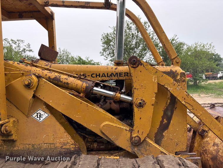 image for item DO5221 Allis Chalmers HD7G-24332 track loader