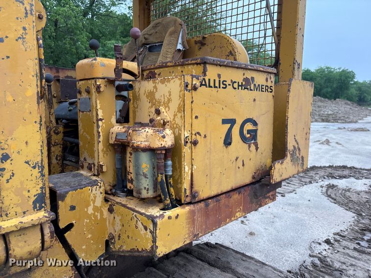 image for item DO5221 Allis Chalmers HD7G-24332 track loader