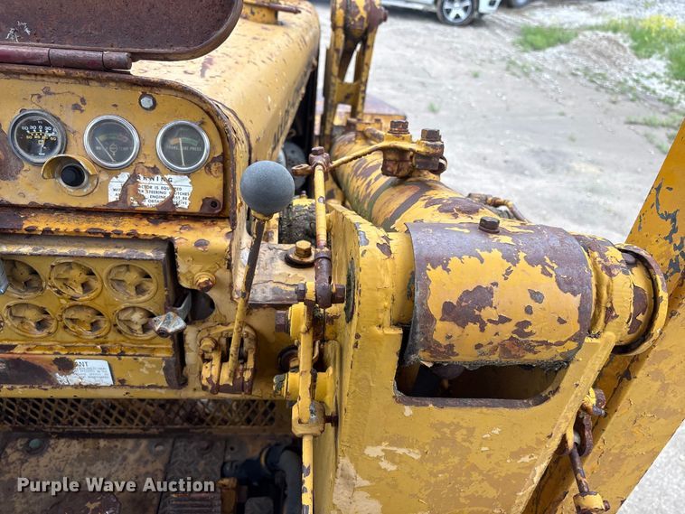 image for item DO5221 Allis Chalmers HD7G-24332 track loader