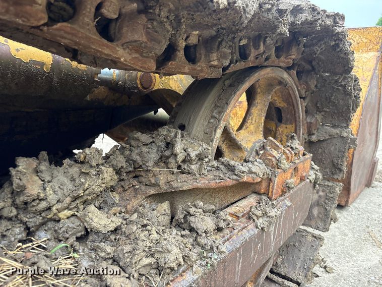 image for item DO5221 Allis Chalmers HD7G-24332 track loader