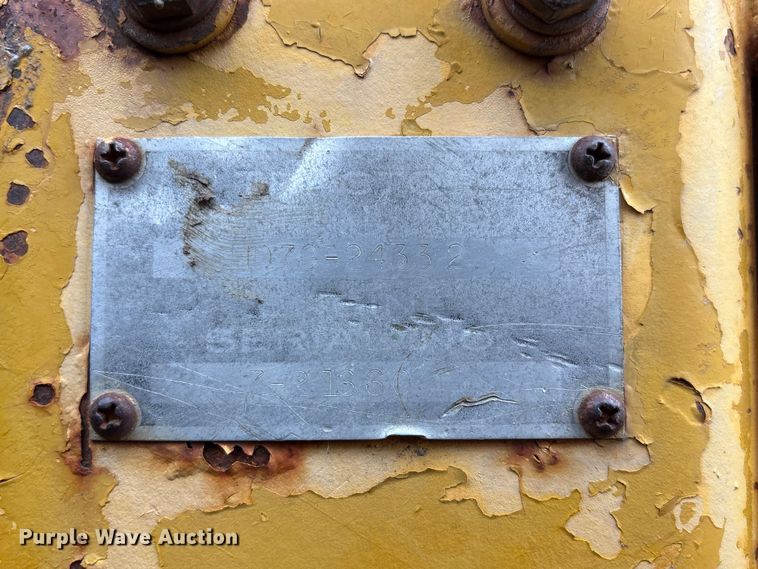image for item DO5221 Allis Chalmers HD7G-24332 track loader