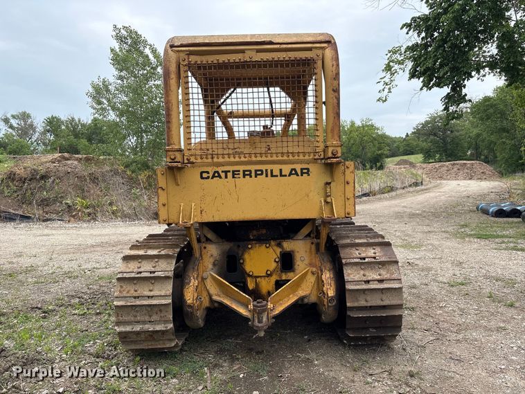 image for item DO5225 1970 Caterpillar D5 dozer