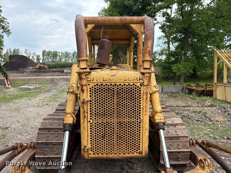 image for item DO5225 1970 Caterpillar D5 dozer