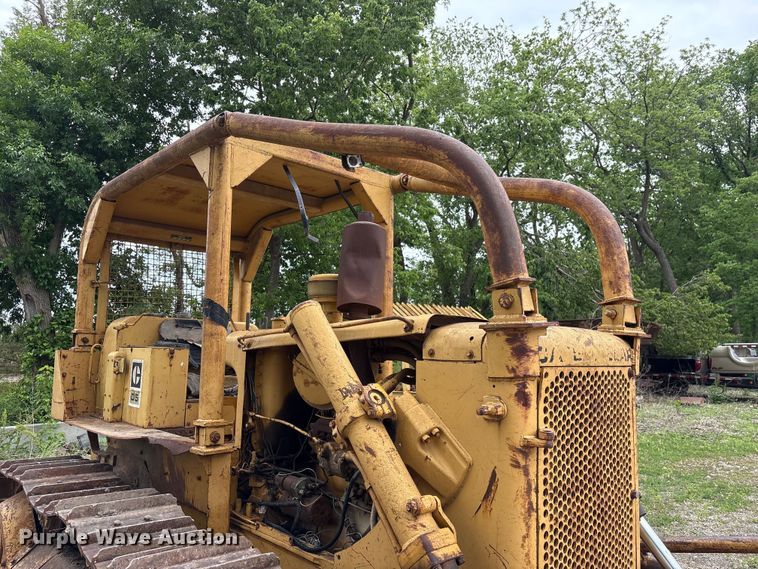 image for item DO5225 1970 Caterpillar D5 dozer
