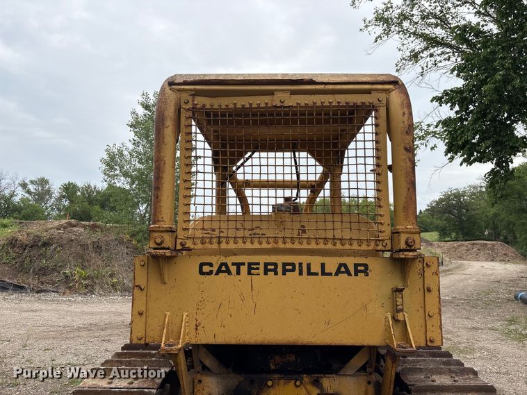 image for item DO5225 1970 Caterpillar D5 dozer