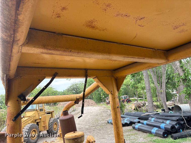image for item DO5225 1970 Caterpillar D5 dozer