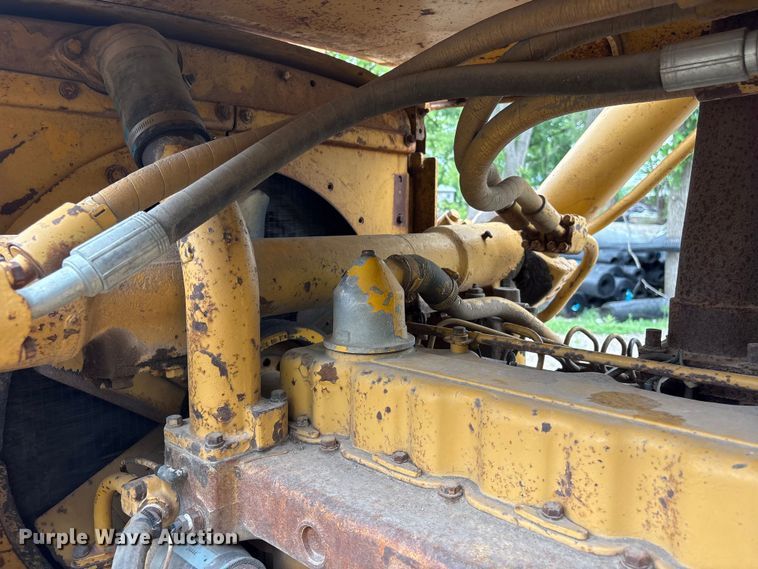 image for item DO5225 1970 Caterpillar D5 dozer