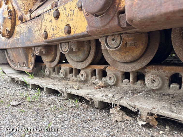 image for item DO5225 1970 Caterpillar D5 dozer