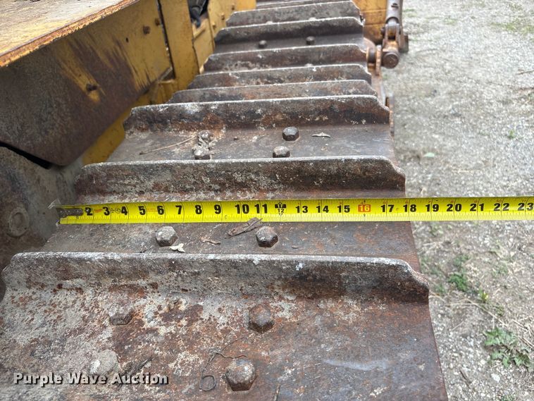 image for item DO5225 1970 Caterpillar D5 dozer