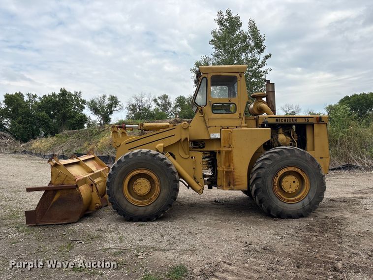 image for item DO5226 Michigan 75-3A wheel loader
