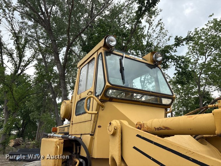image for item DO5226 Michigan 75-3A wheel loader
