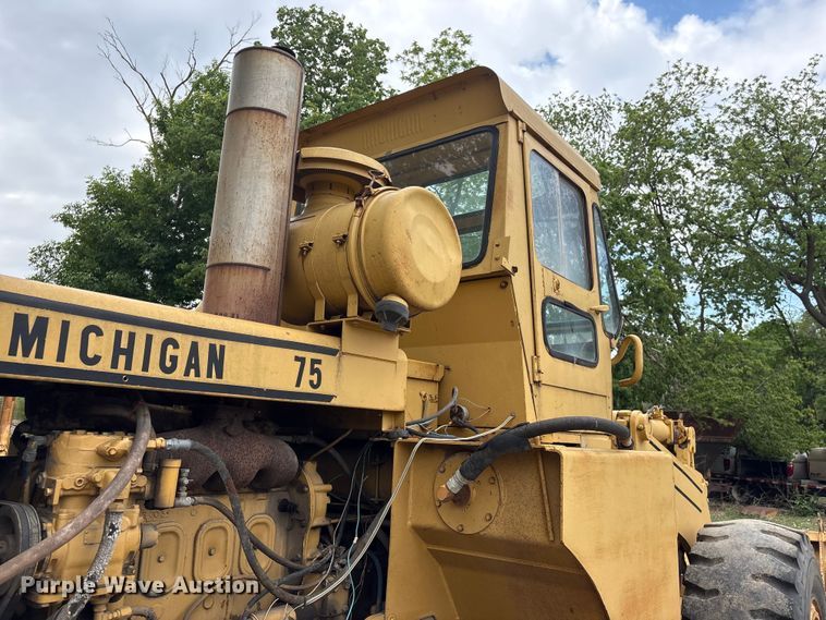 image for item DO5226 Michigan 75-3A wheel loader