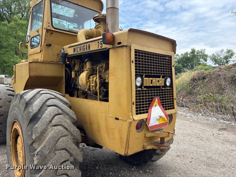 image for item DO5226 Michigan 75-3A wheel loader