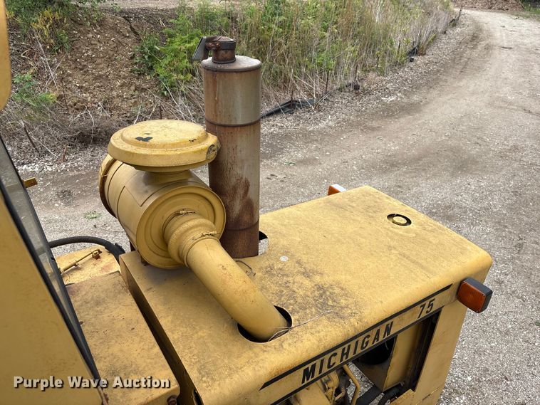 image for item DO5226 Michigan 75-3A wheel loader