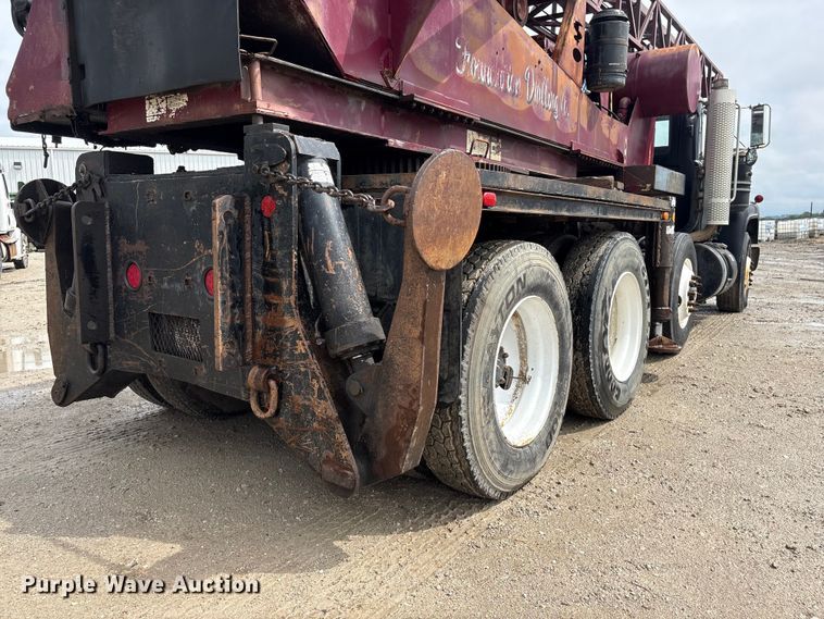 image for item DO5230 1989 Mack R690ST drilling rig truck