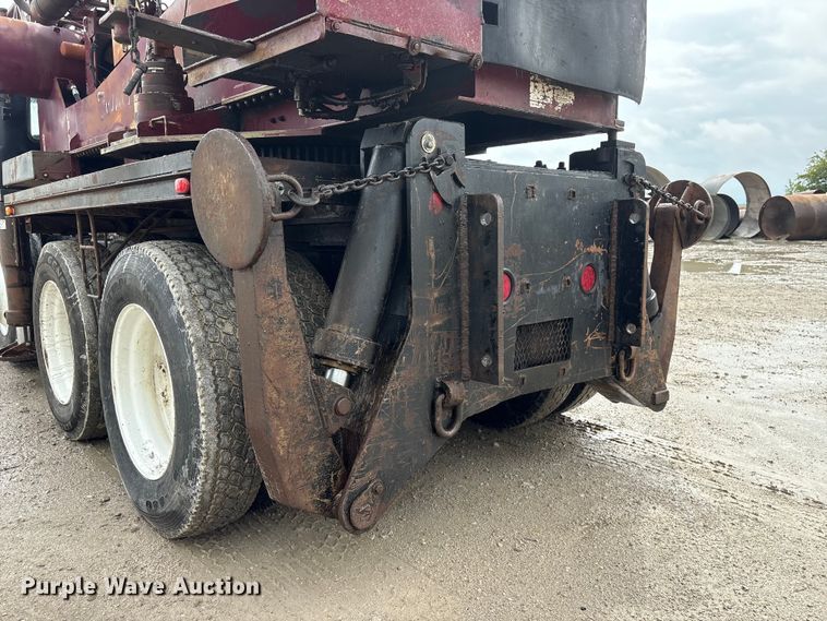 image for item DO5230 1989 Mack R690ST drilling rig truck