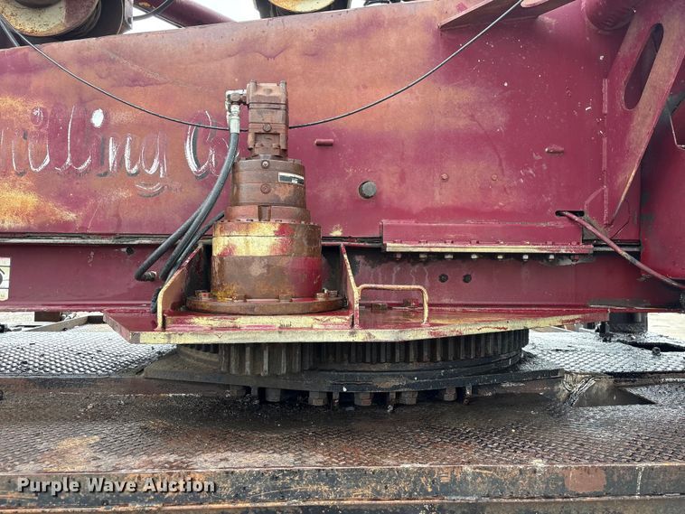 image for item DO5230 1989 Mack R690ST drilling rig truck