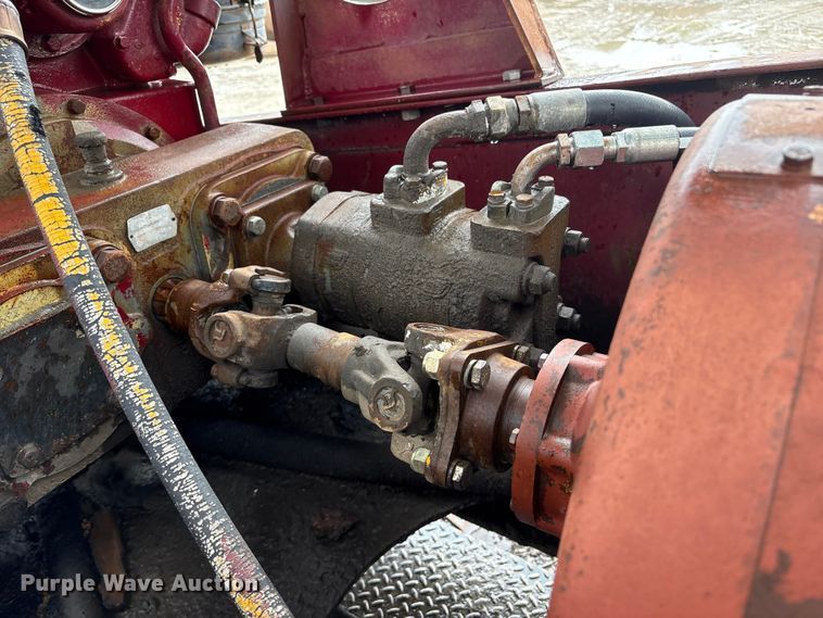 image for item DO5230 1989 Mack R690ST drilling rig truck