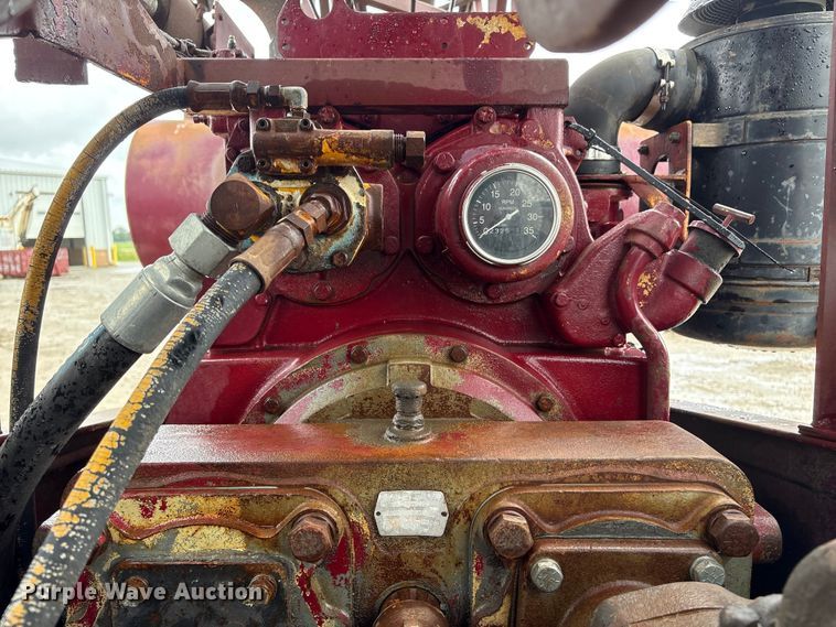 image for item DO5230 1989 Mack R690ST drilling rig truck