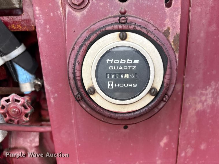image for item DO5230 1989 Mack R690ST drilling rig truck