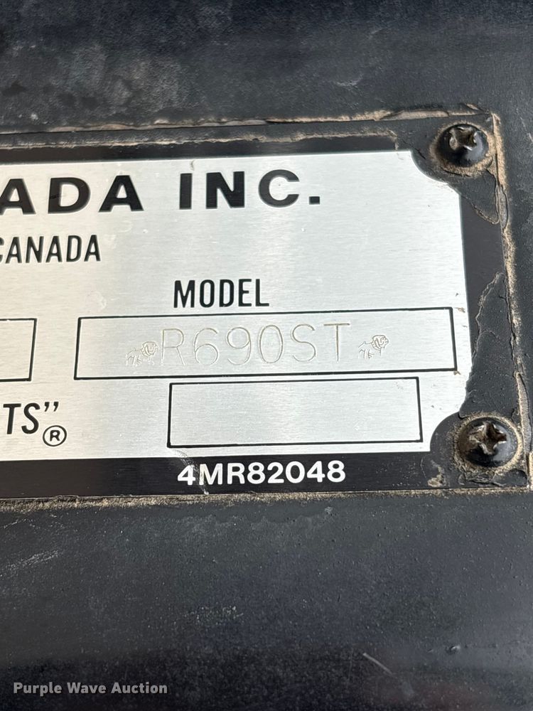 image for item DO5230 1989 Mack R690ST drilling rig truck