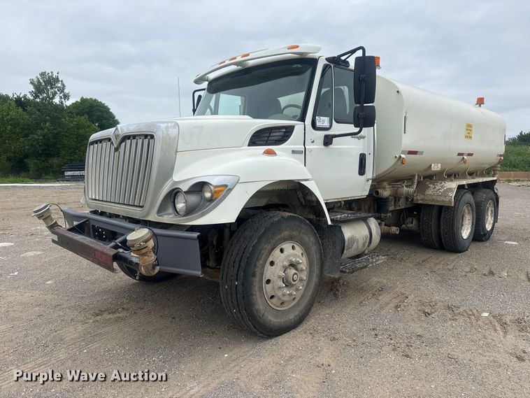 2008 International Workstar 7500 Water Truck VIN: 1HTWNAZT48J550308 Lot: 999357914