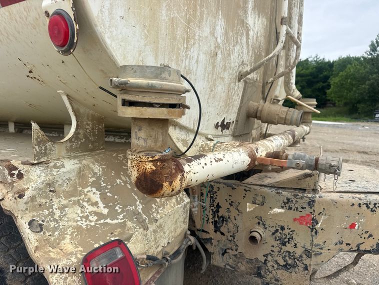 image for item DO8513 2008 International WorkStar 7500 water truck