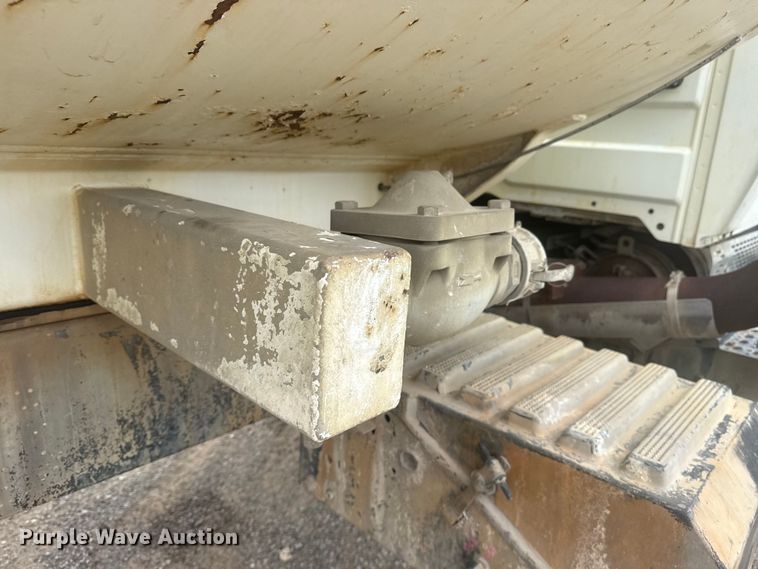 image for item DO8513 2008 International WorkStar 7500 water truck